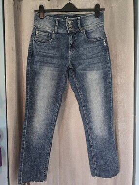 ⭐️Foxy Jeans Women’s High-Rise Washed Blue Jeans⭐️